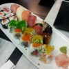 Tabla de sushi (maki y nirigi)